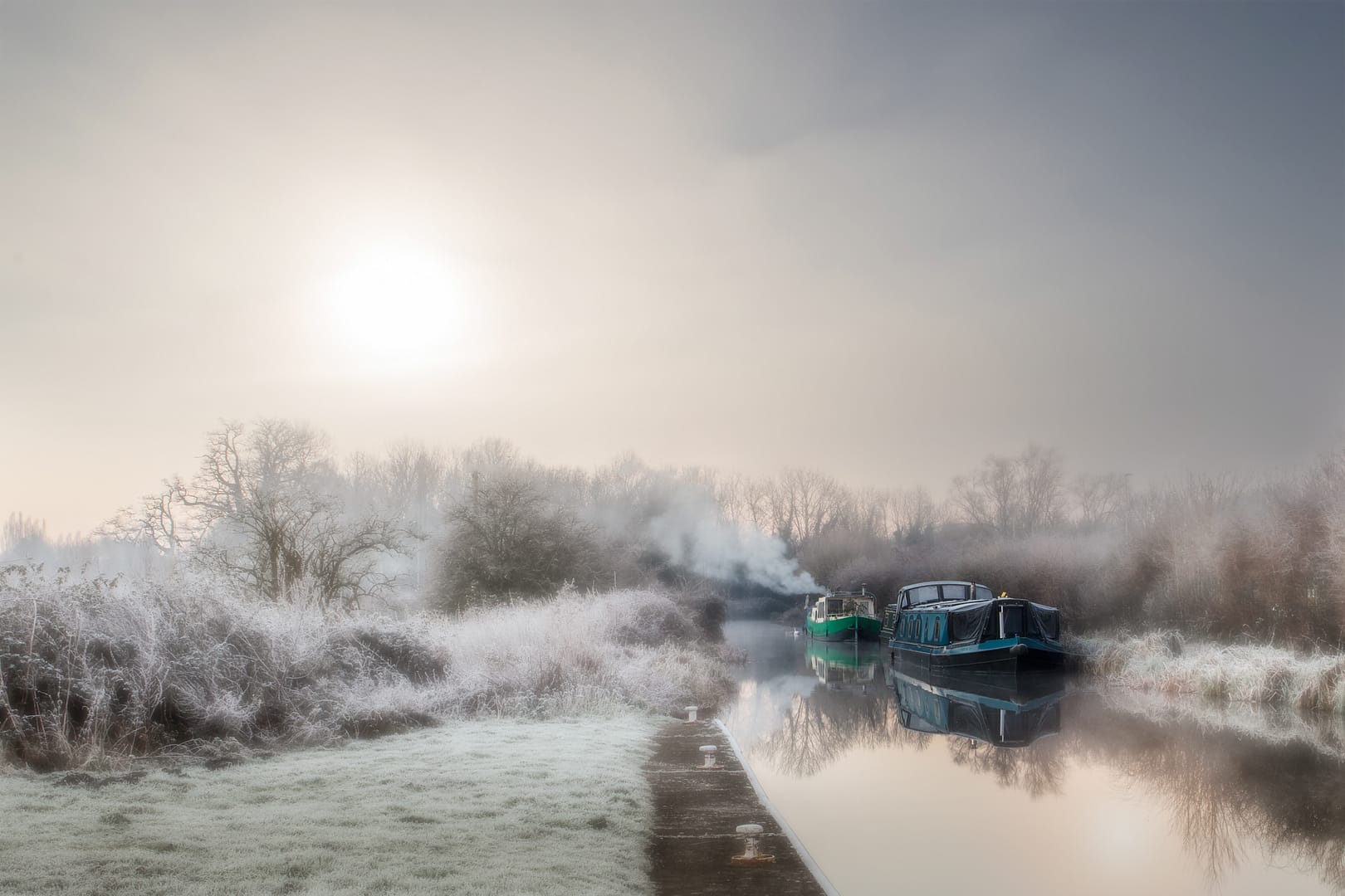 landscape photography on the Kennet and Avon Canal, Aldermaston Wharf.